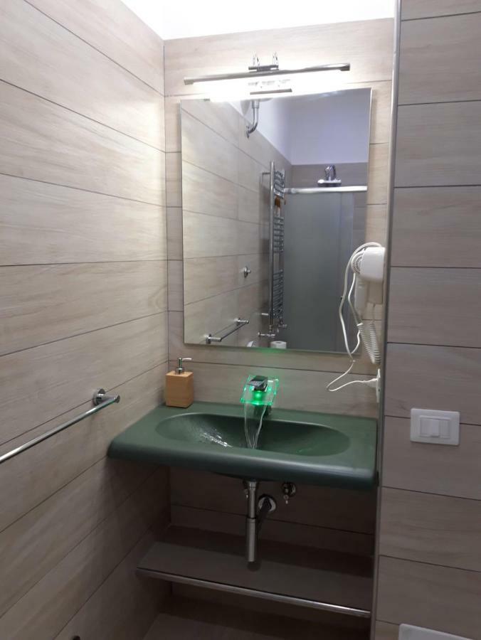 Centro Storico Maschio Angioino House Apartment Napoli Bagian luar foto